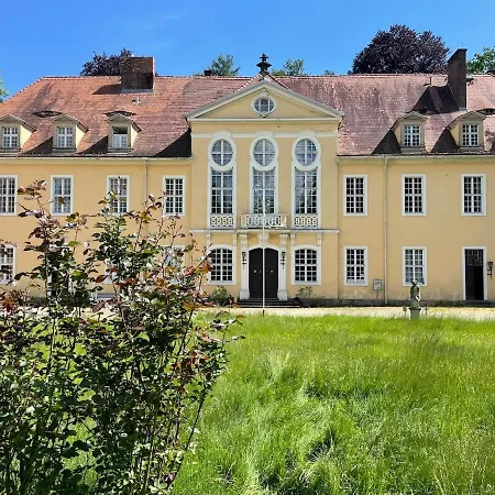 Entspannen Im Barockschloss Oberlichtenau Appartement *